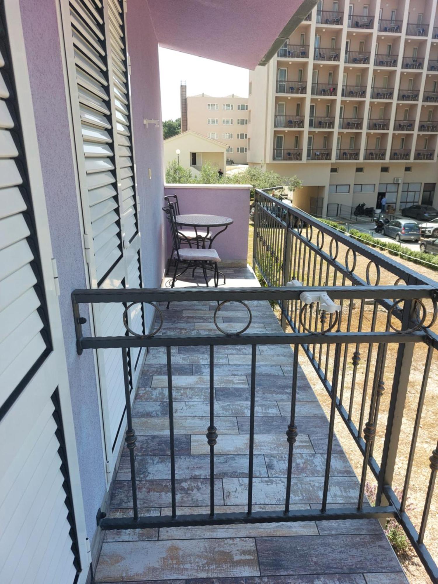 Apartments Villa Lilla Baška Voda Cameră foto